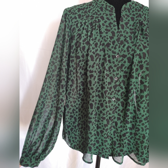Women's MNG Blouse Top Shirt Black Green Animal Print Size 8 - Picture 3 of 8